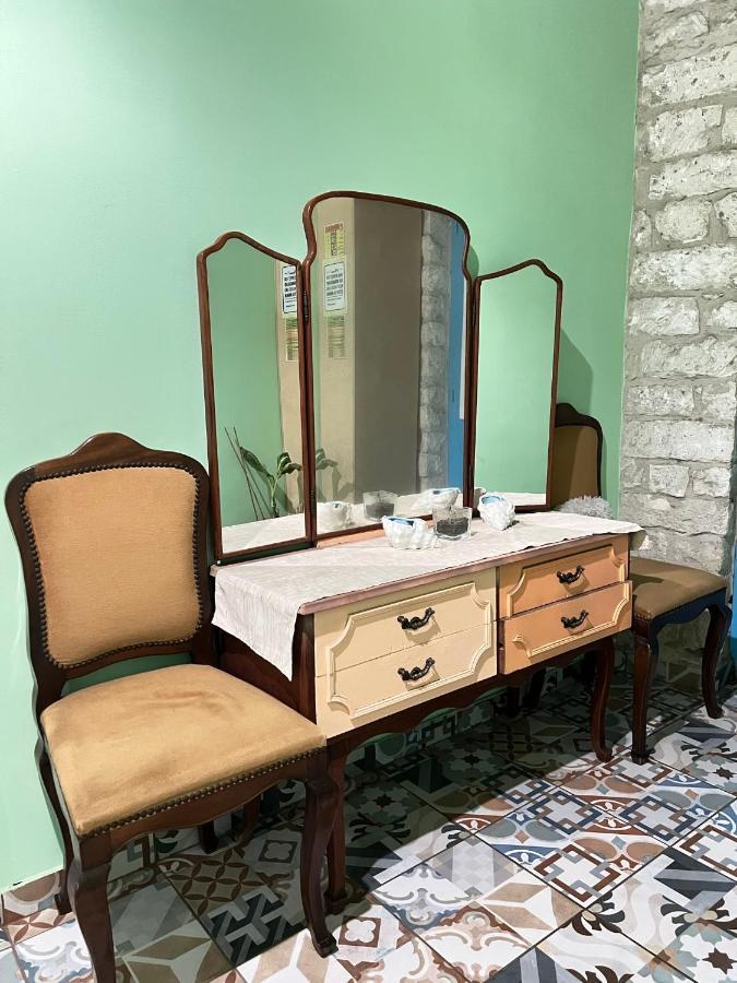 Zouglas App Guesthouse Limassol Bagian luar foto