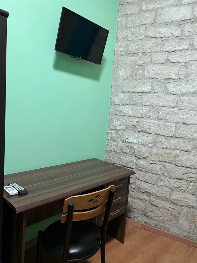 Zouglas App Guesthouse Limassol Bagian luar foto